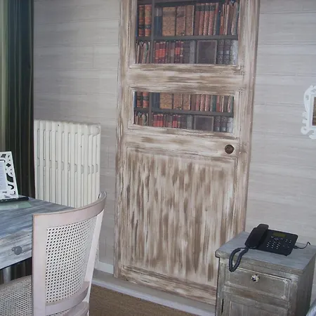 Du Chateau Hotell Nantes
